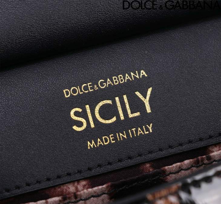 Picture of Dolce Gabbana Handbags _SKUfw180029110fw